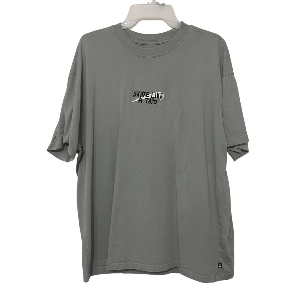 Nike SB Skate Like A Girl T-Shirt Mens Size Large Green Loose Fit Graphic Tee